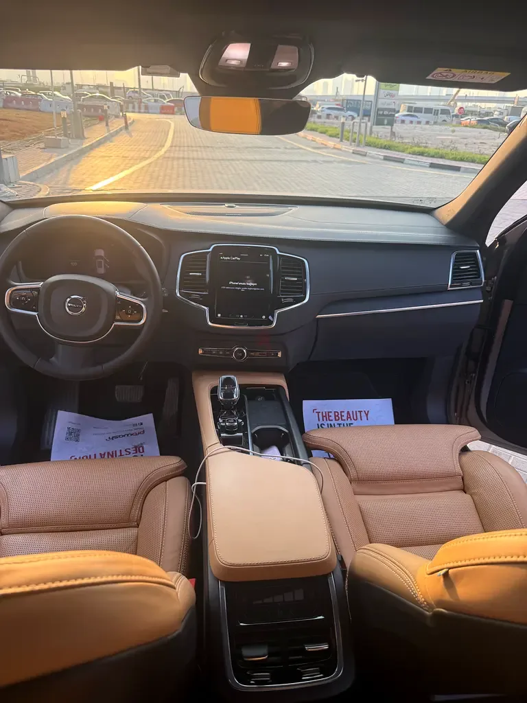 Volvo XC90 2.0 AT AWD (249 حصان) - 11