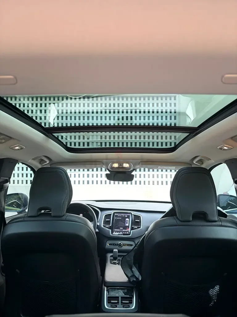 Volvo XC90 2.0 AT AWD (300 hp)