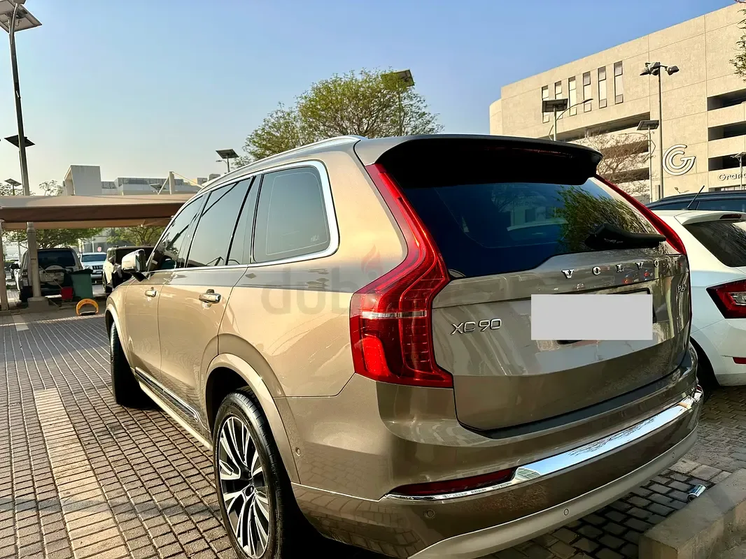 Volvo XC90 2.0 AT AWD (300 حصان) - 3