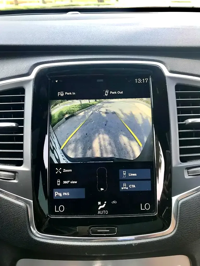 Volvo XC90 2.0 T6 Drive-E AT AWD (5 مقاعد) (310 حصان) - 14