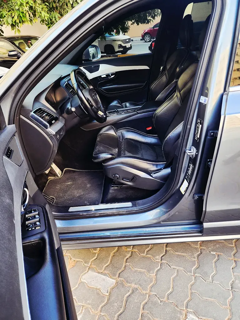 Volvo XC90 2.0 T6 Drive-E AT AWD (5 places) (320 hp) - 13