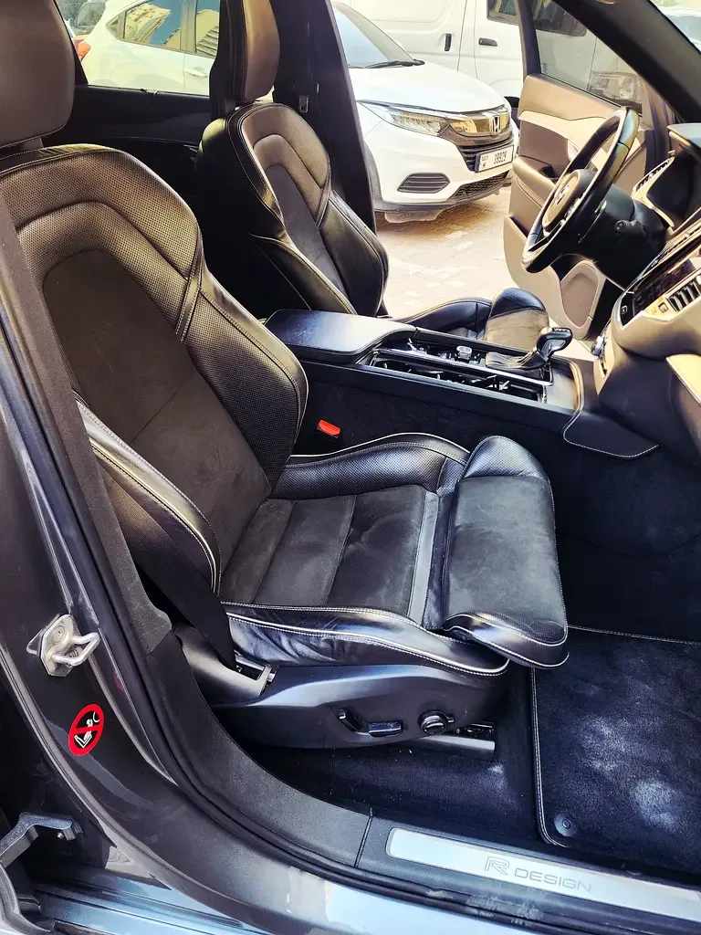 Volvo XC90 2.0 T6 Drive-E AT AWD (5 places) (320 hp) - 15