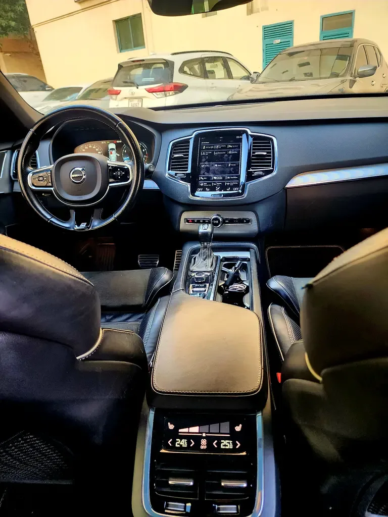 Volvo XC90 2.0 T6 Drive-E AT AWD (5 places) (320 hp) - 18