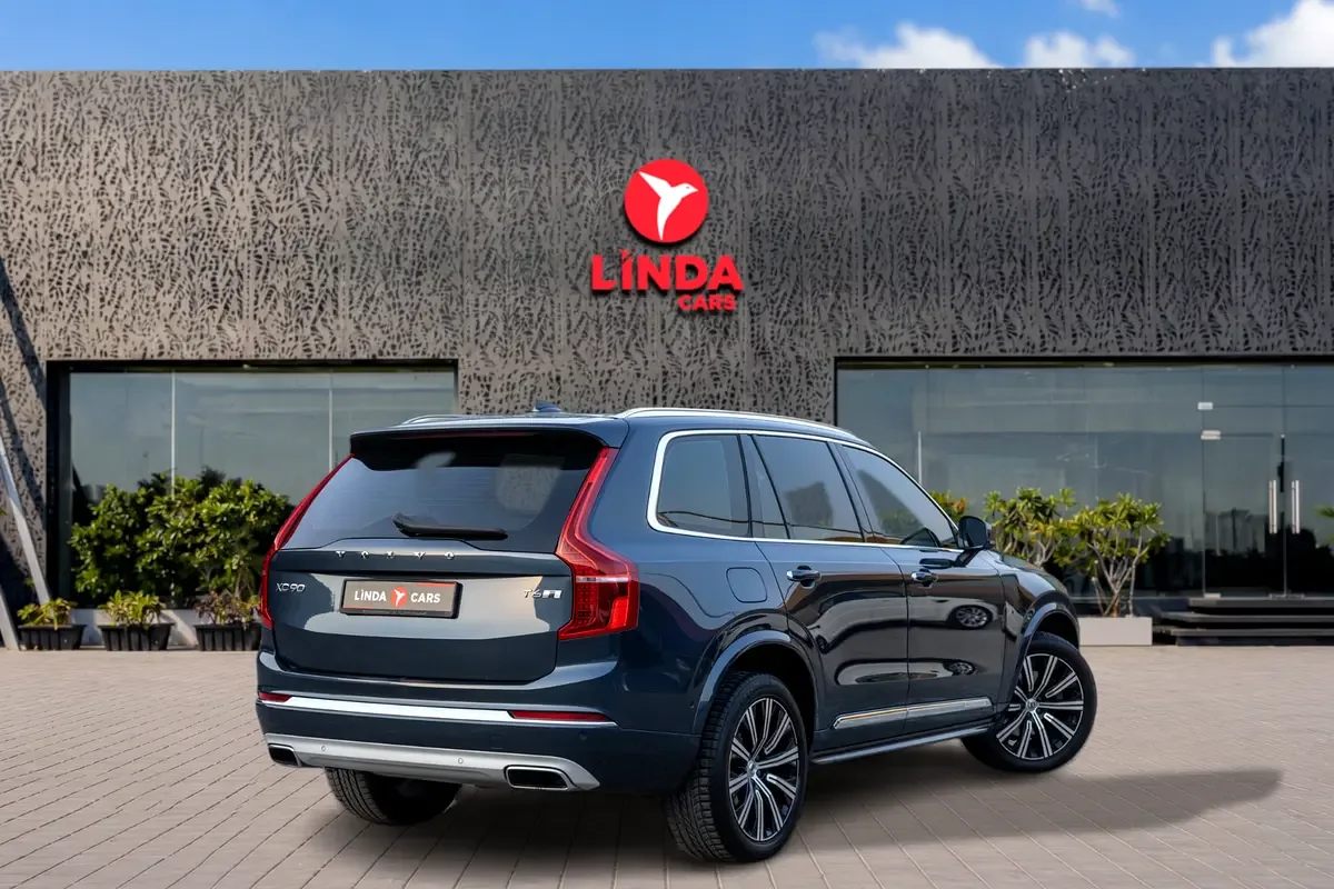 Volvo XC90 2.0 T6 Drive-E AT AWD (7 مقاعد) (320 حصان) - 6
