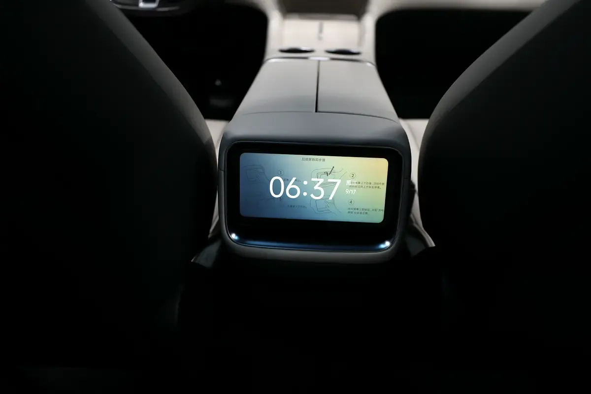 Xiaomi YU7 AT AWD (690 hp) - 15