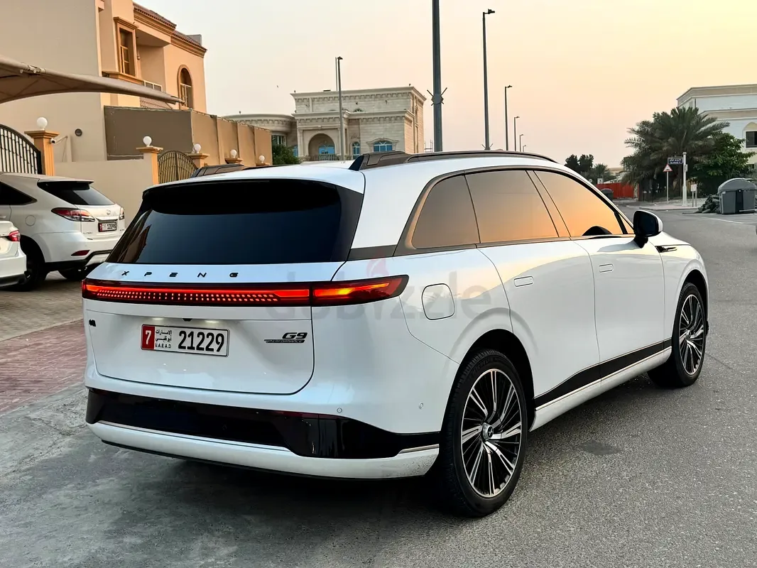 Xpeng G9 E AT AWD (551 hp) - 7
