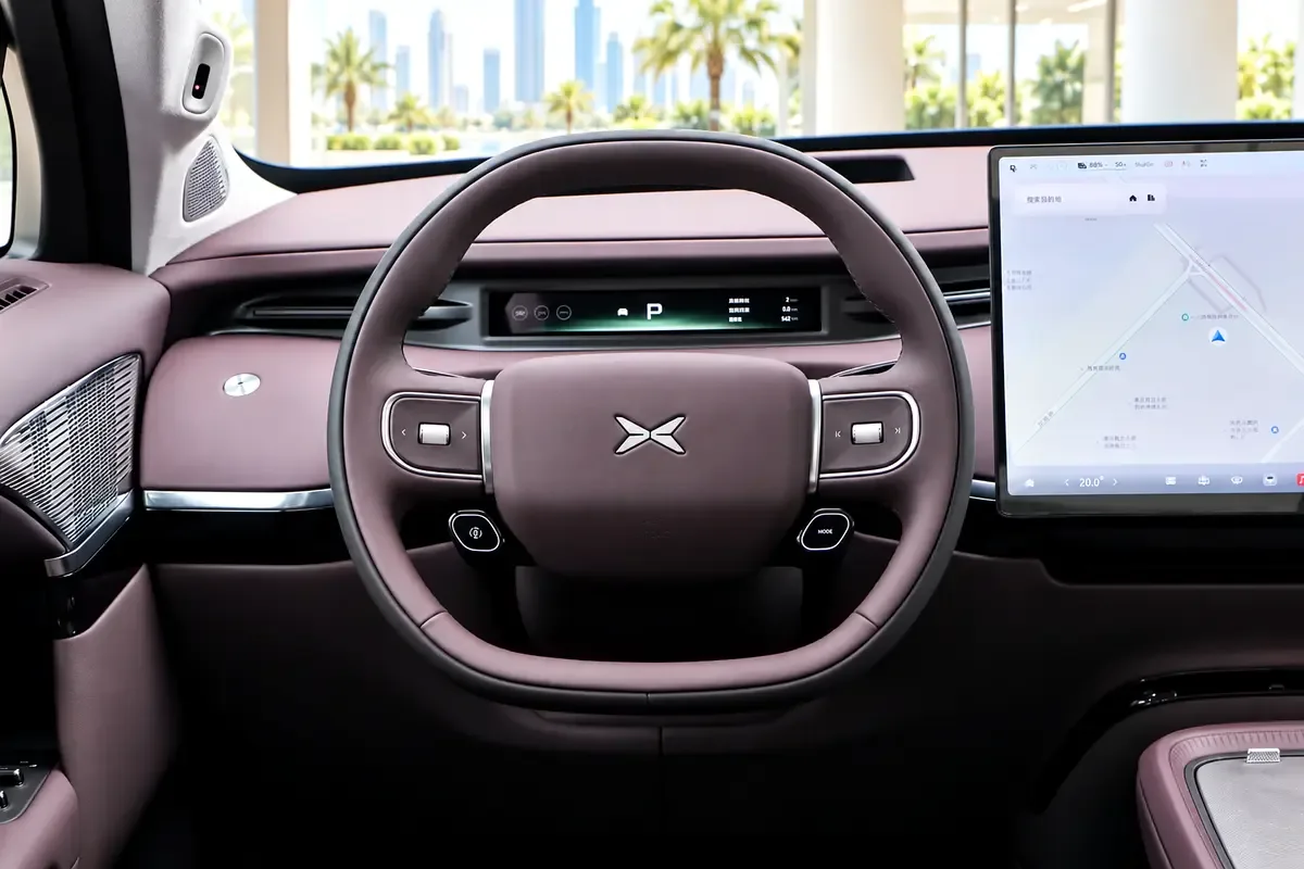 Xpeng GX 1.5 AT AWD (503 hp) - 10