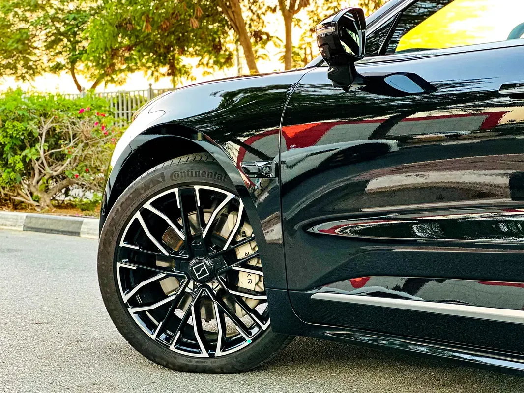 Zeekr 001 E AT AWD (544 hp) - 7