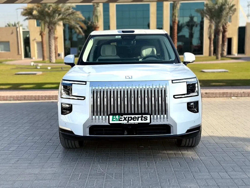 Zeekr 9X 2.0 AT AWD (1177 hp)