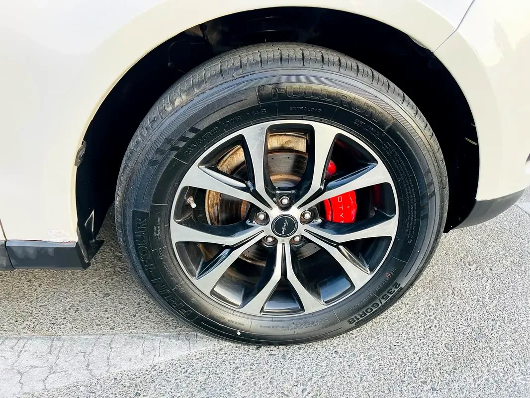 Zotye T600 2.0 AMT (177 hp) - 20