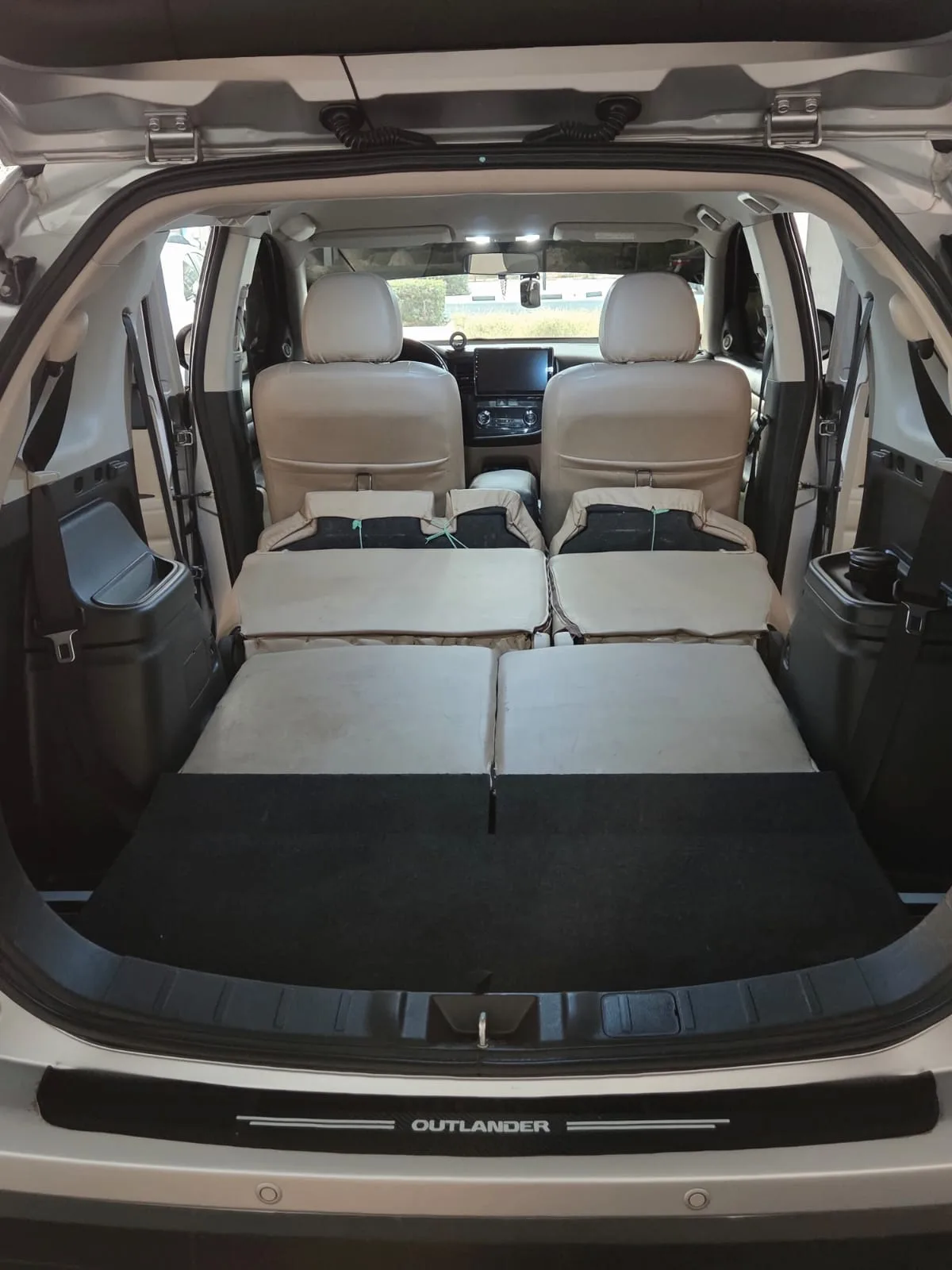 Mitsubishi Outlander 3.0 AT 4WD (230 hp)