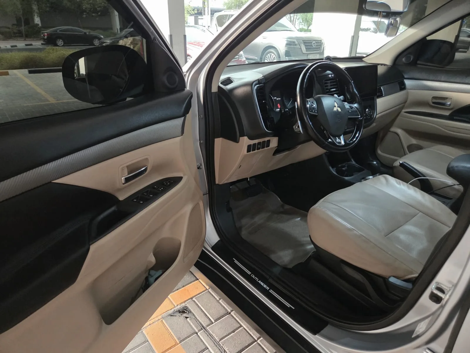 Mitsubishi Outlander 3.0 AT 4WD (230 hp) - 7