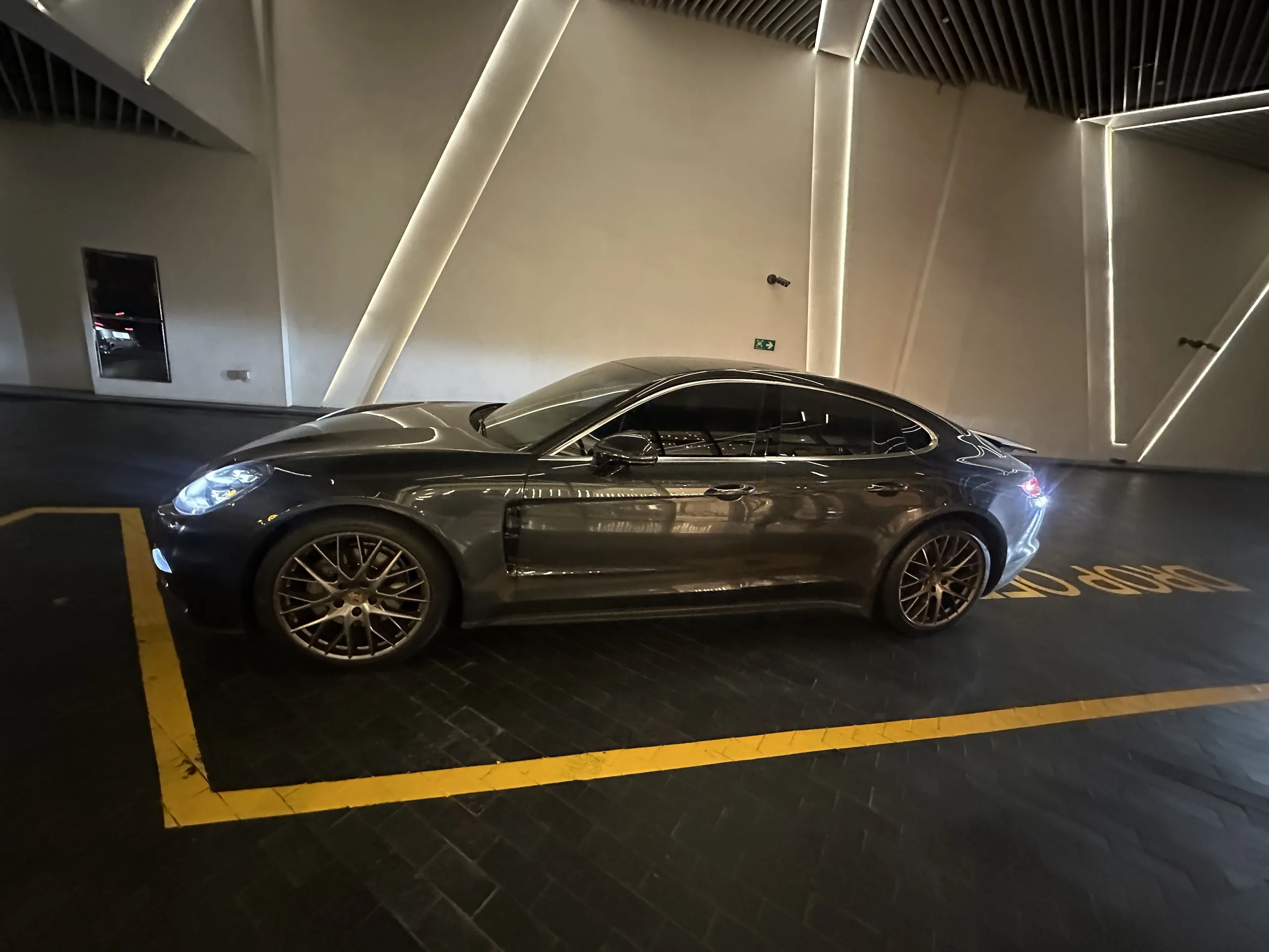 Porsche Panamera 4.0 AMT 4WD (460 hp) - 2