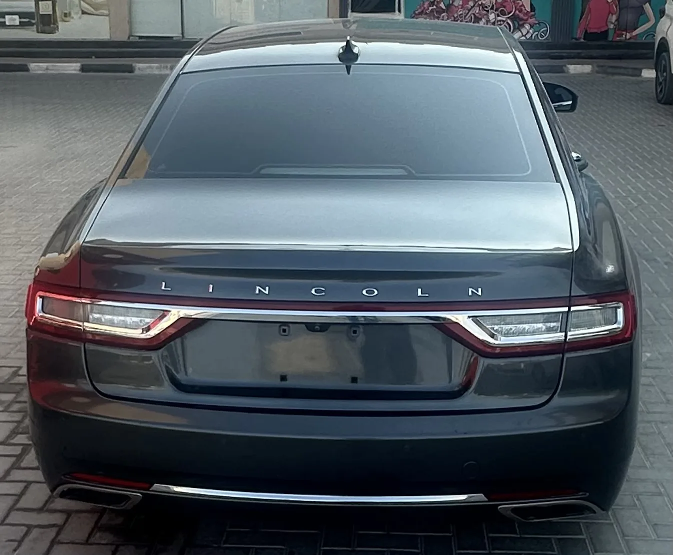 Lincoln Continental 3.0 AT AWD (378 hp) - 5